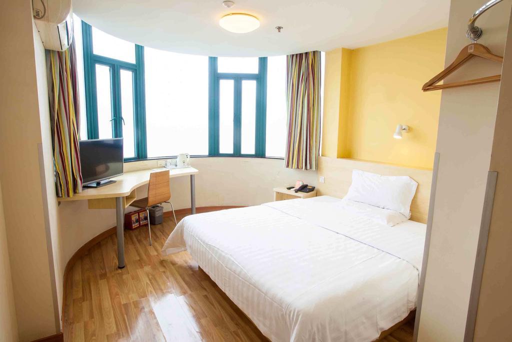 7Days Inn Jingmen Huyaguan Zimmer foto