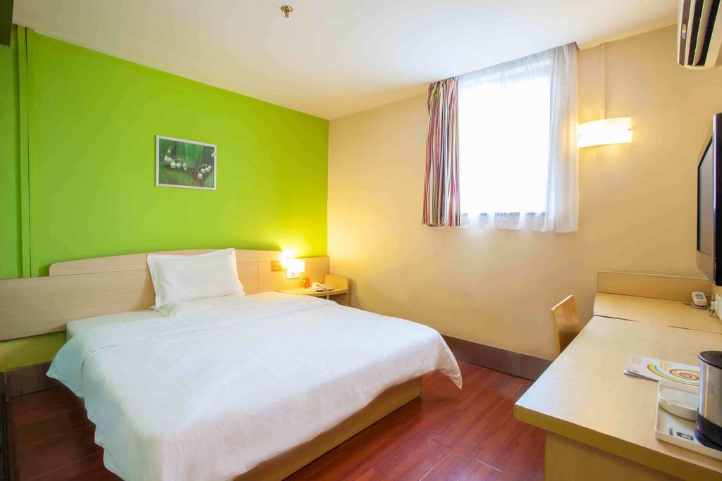 7Days Inn Jingmen Huyaguan Zimmer foto
